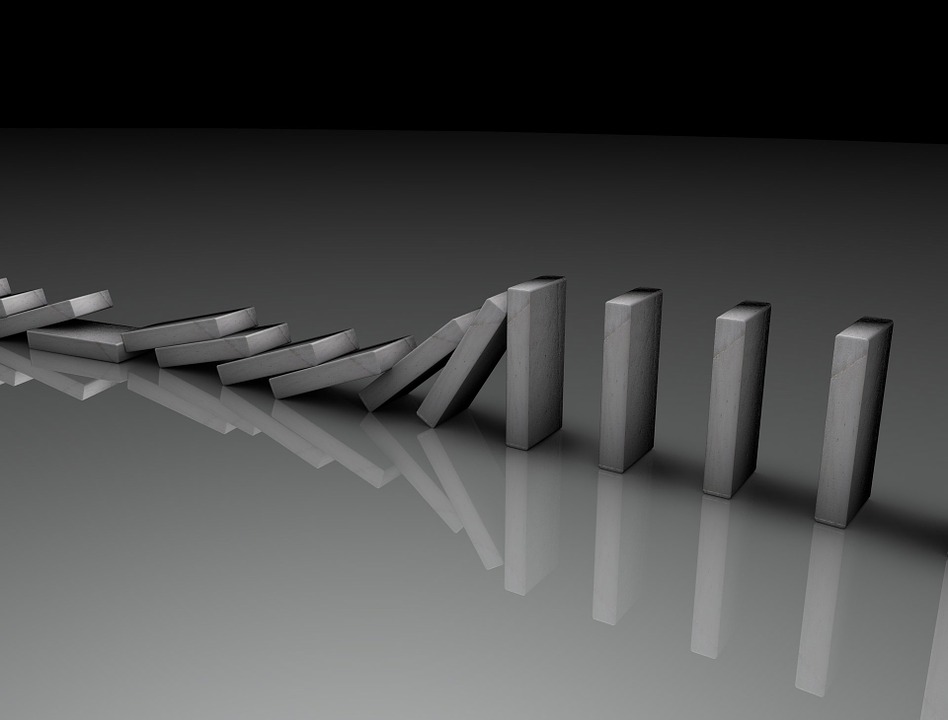 domino-163522_960_720