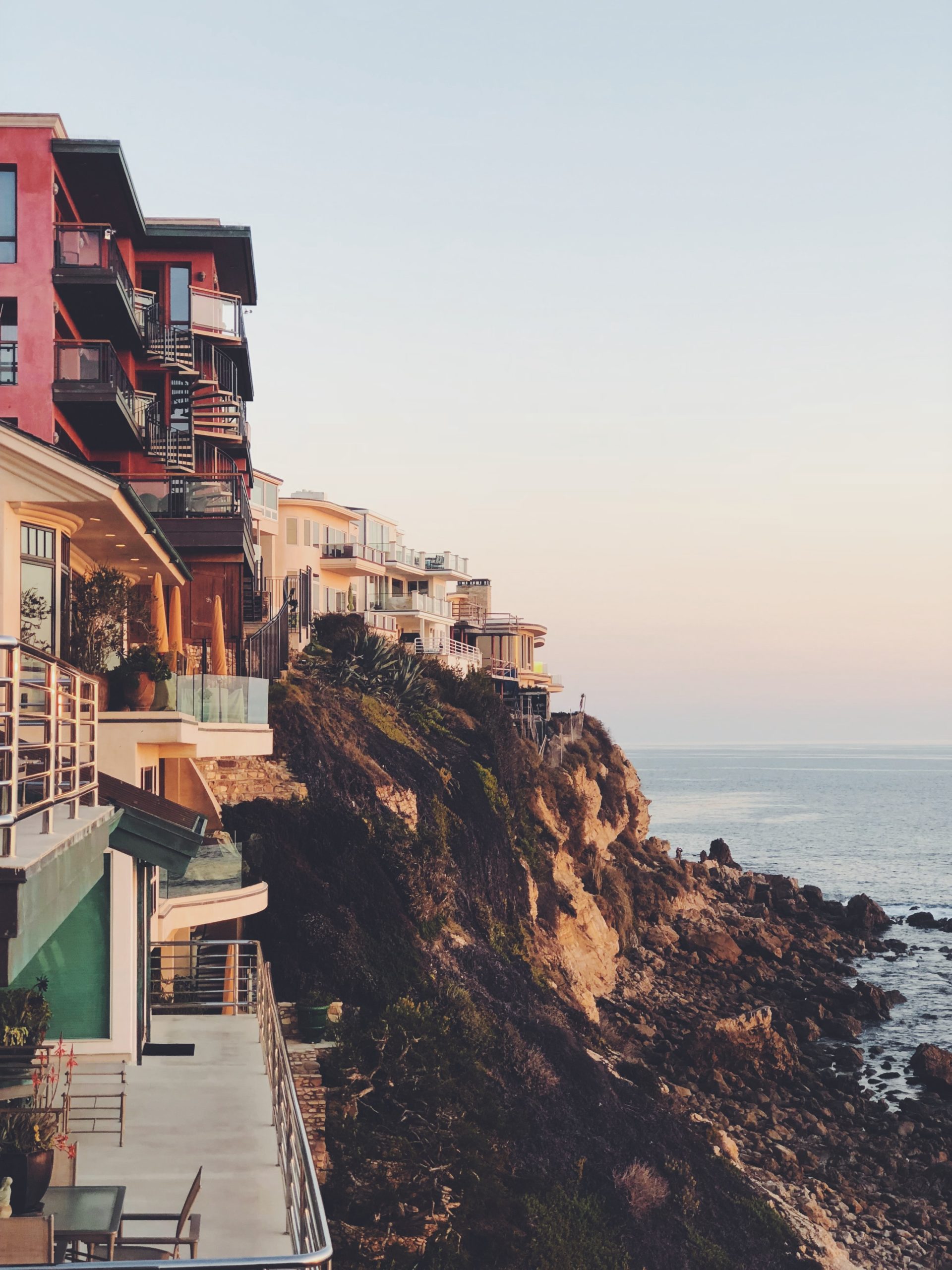 andrew-pons-1HMmlXUXA7c-unsplash