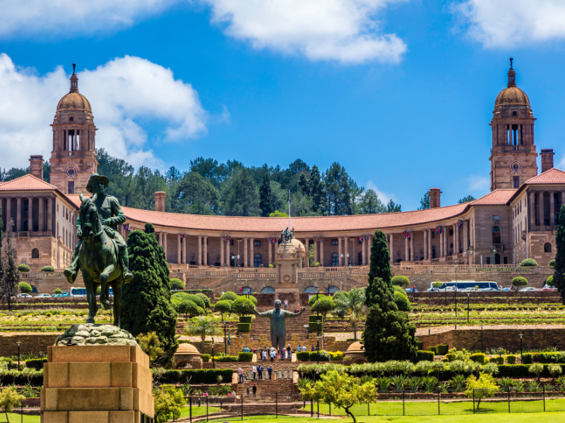 Canva pro - uNION bUILDING (1)